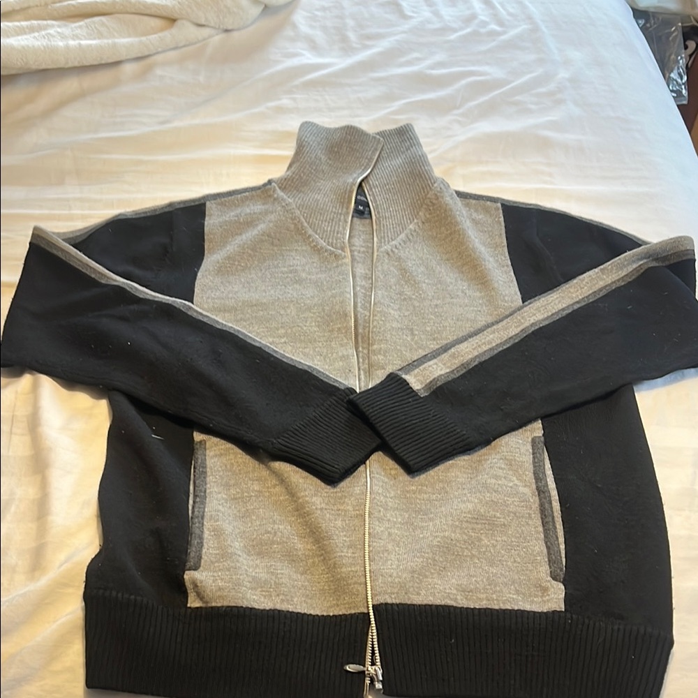 Men's Black and Gray Sweater